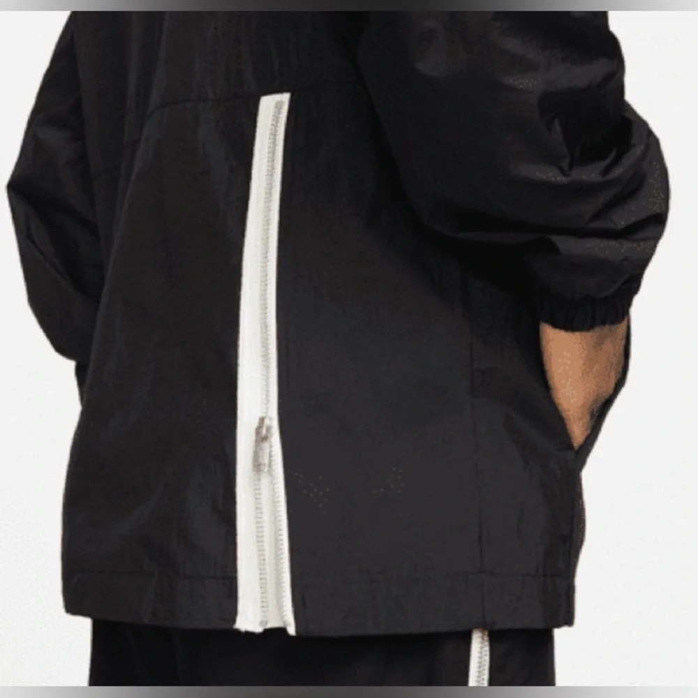 Nike Sportswear Style Essentials 1/2 zip Anorak Windbreaker Jacket DM6701-010